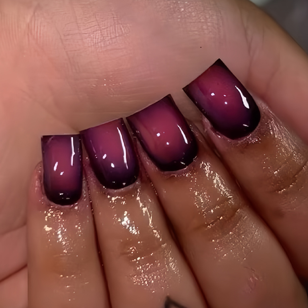 Press On Nail Set - Faux ongles carrés courts pour femmes,