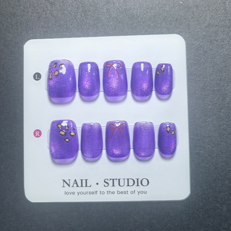 Faux ongles œil de chat à pres - Nail Art Fake avis et prix