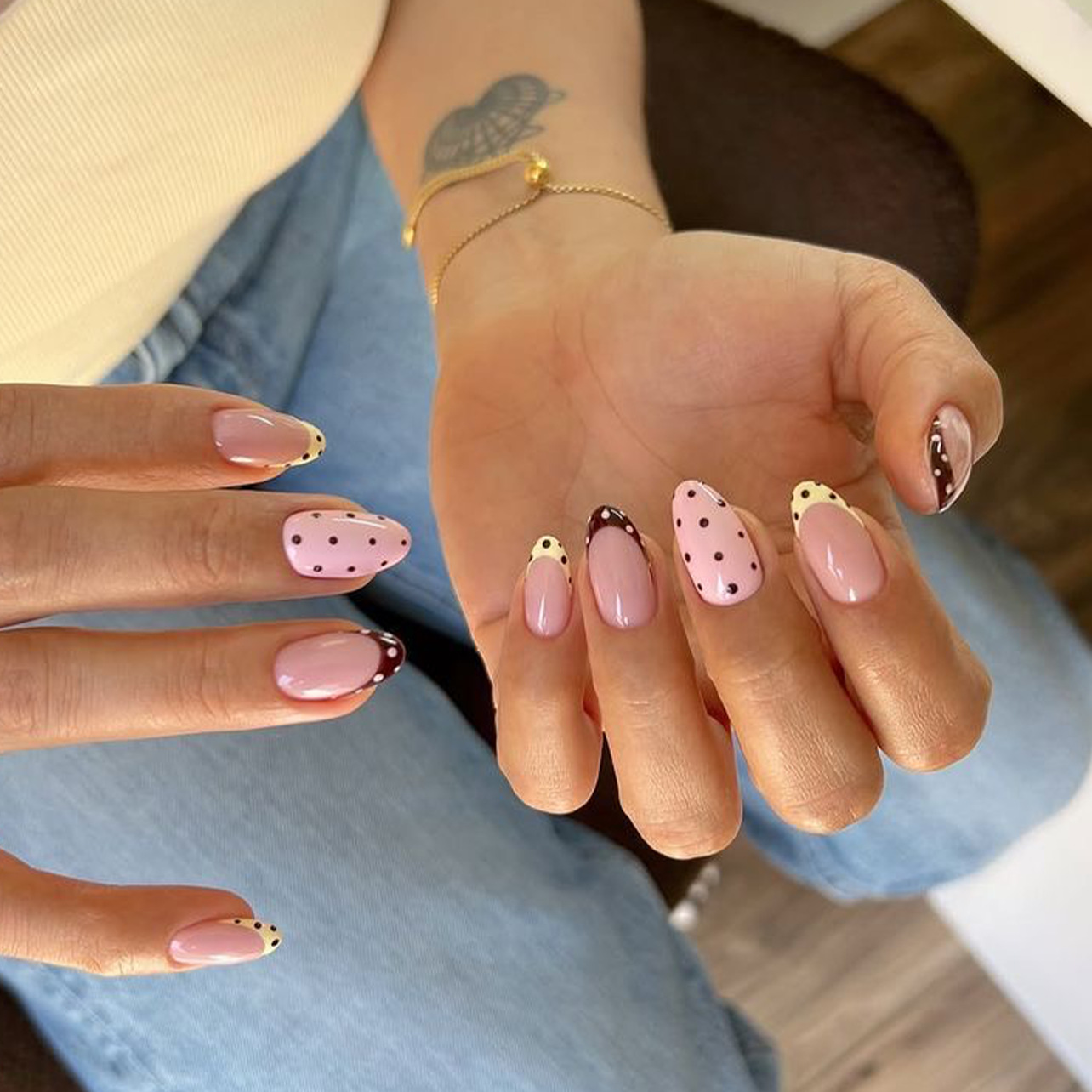 Lot de 24 faux ongles en amand - Press On Nail Set avis et prix